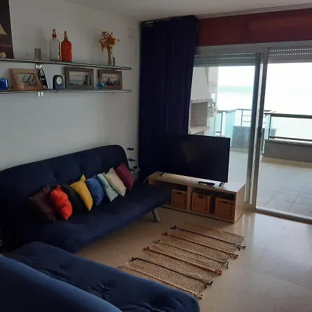 Vistas Mar Primera Linea Playa Apartment *